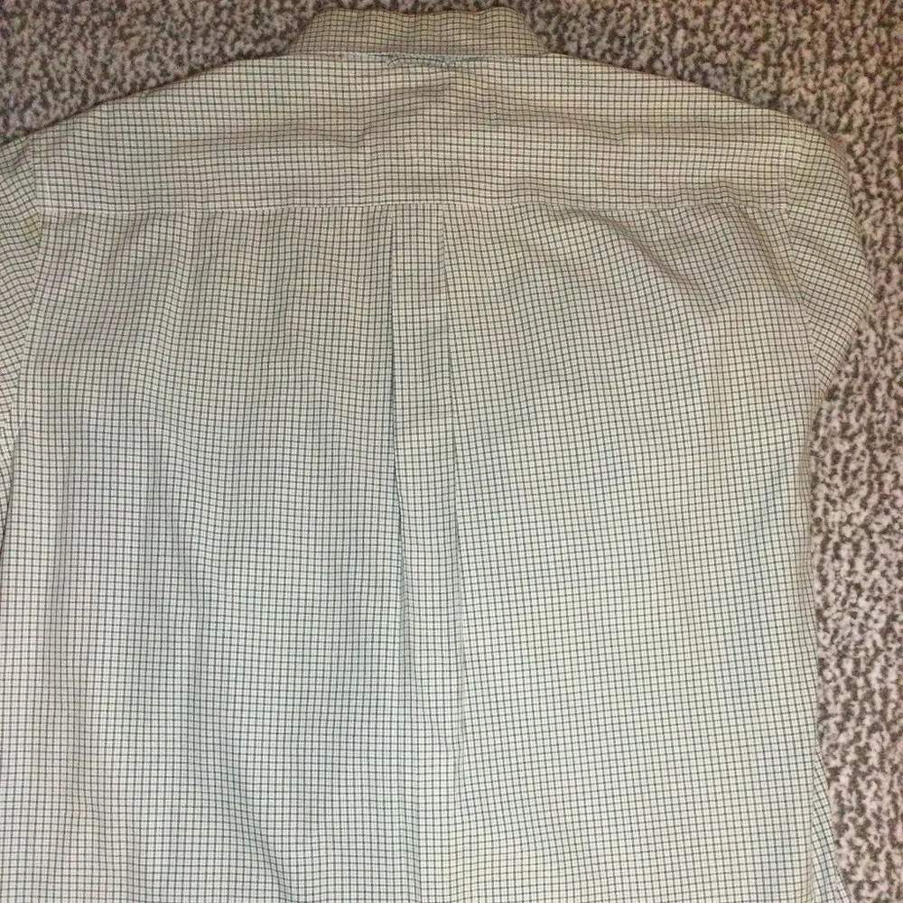 Tommy Hilfiger Long Sleeve Button-Down Shirt - Picture 10 of 10